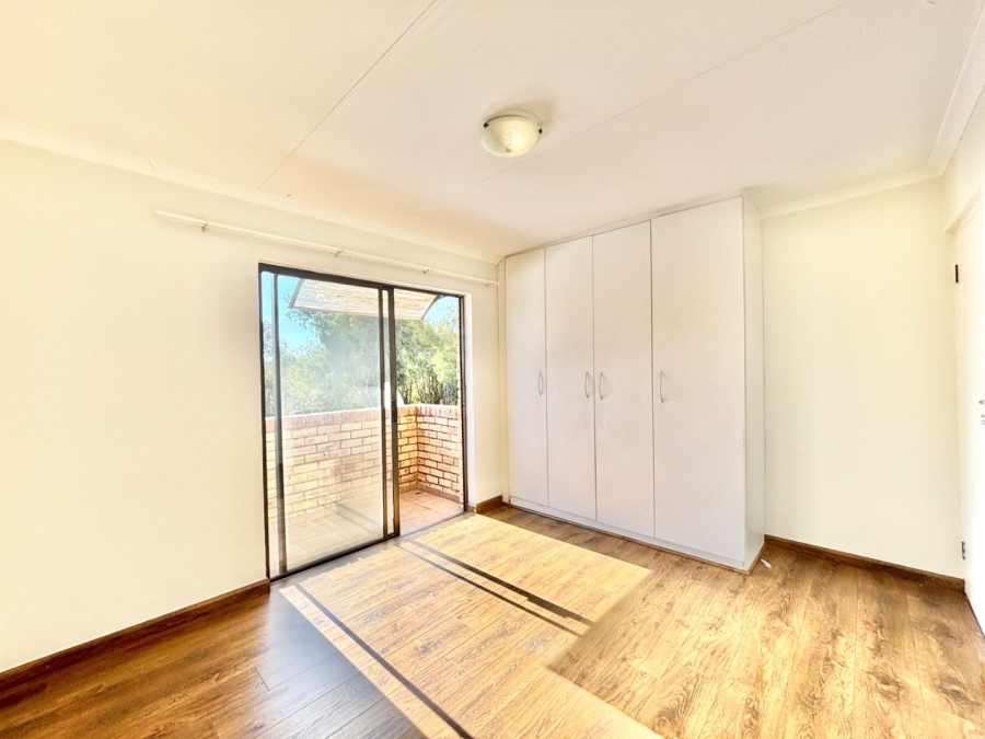 To Let 2 Bedroom Property for Rent in Fourways Gauteng