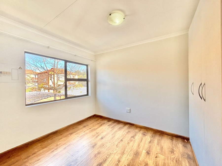 To Let 2 Bedroom Property for Rent in Fourways Gauteng
