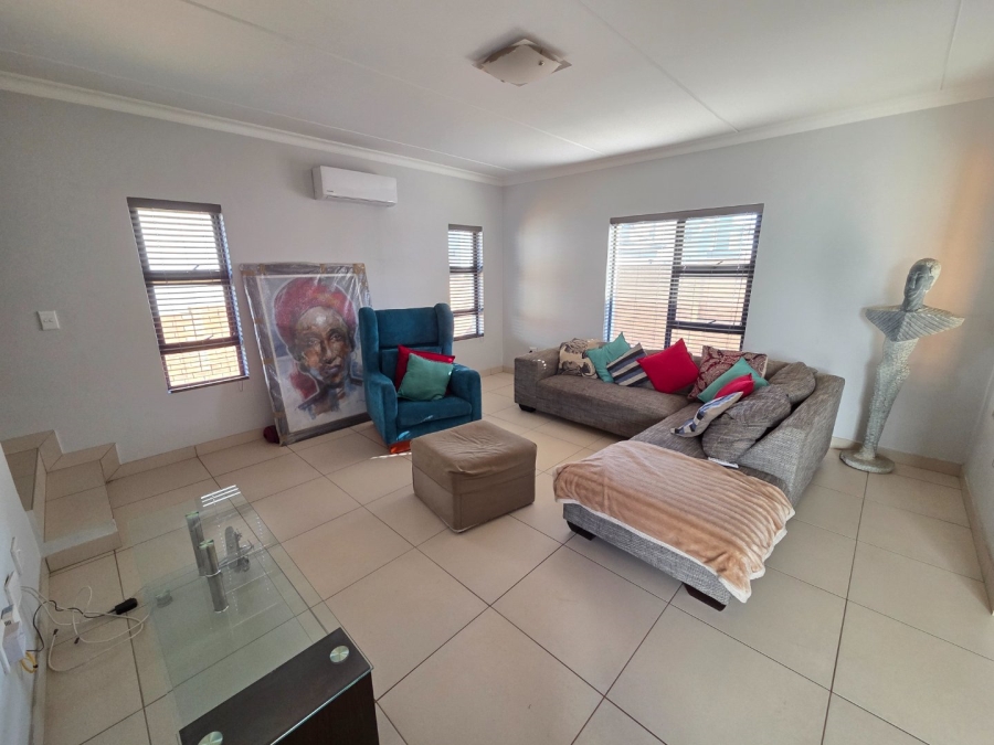 3 Bedroom Property for Sale in Thatchfield Ridge Gauteng