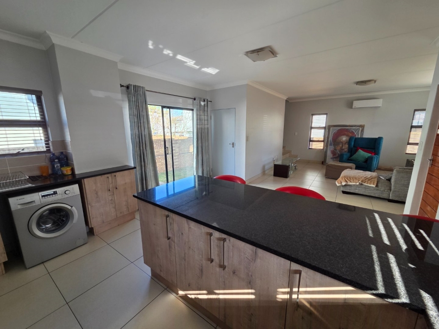 3 Bedroom Property for Sale in Thatchfield Ridge Gauteng