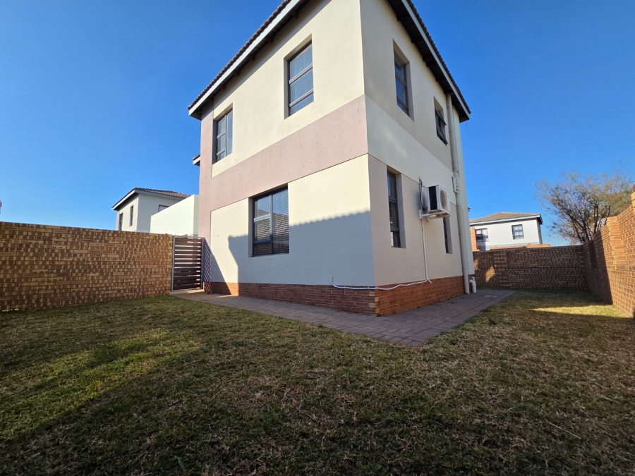 3 Bedroom Property for Sale in Thatchfield Ridge Gauteng