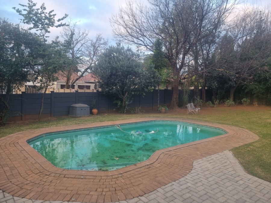 4 Bedroom Property for Sale in Flora Gardens Gauteng
