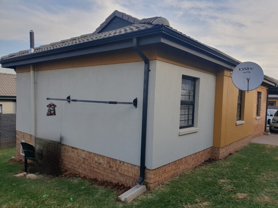 3 Bedroom Property for Sale in Lotus Gardens Gauteng