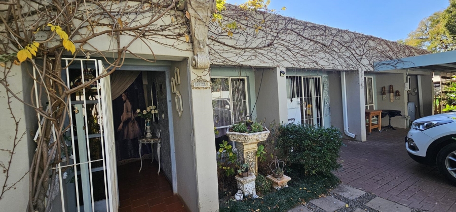 4 Bedroom Property for Sale in Annlin Gauteng