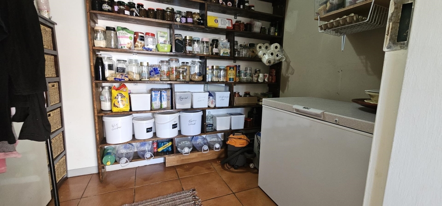 4 Bedroom Property for Sale in Annlin Gauteng