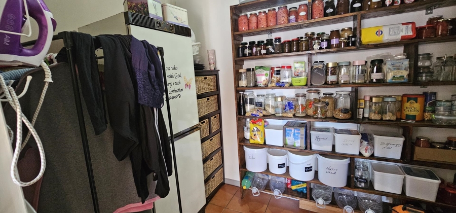 4 Bedroom Property for Sale in Annlin Gauteng