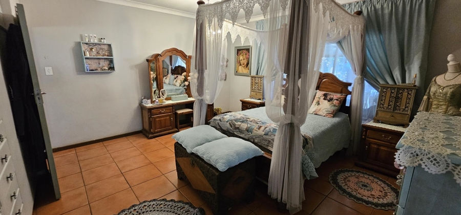 4 Bedroom Property for Sale in Annlin Gauteng