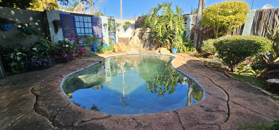 4 Bedroom Property for Sale in Annlin Gauteng