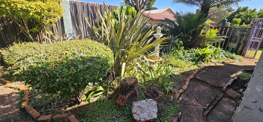 4 Bedroom Property for Sale in Annlin Gauteng