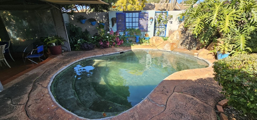 4 Bedroom Property for Sale in Annlin Gauteng