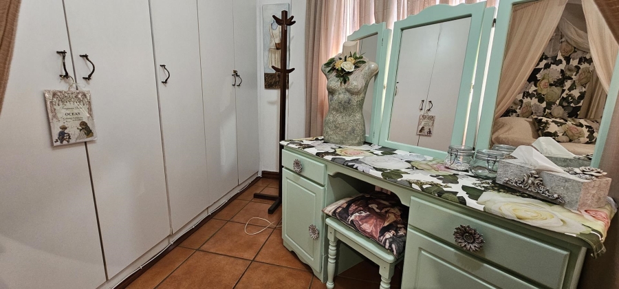 4 Bedroom Property for Sale in Annlin Gauteng