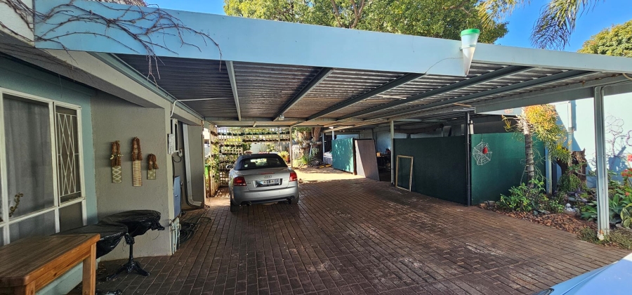 4 Bedroom Property for Sale in Annlin Gauteng