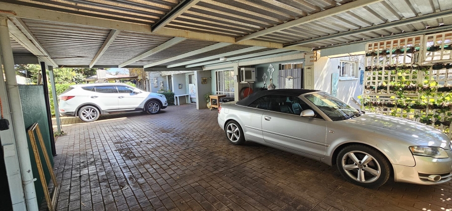 4 Bedroom Property for Sale in Annlin Gauteng