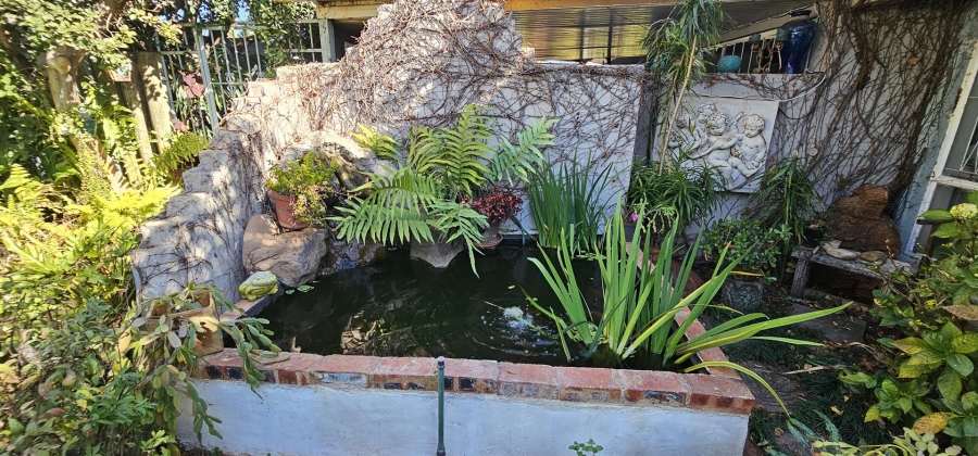 4 Bedroom Property for Sale in Annlin Gauteng