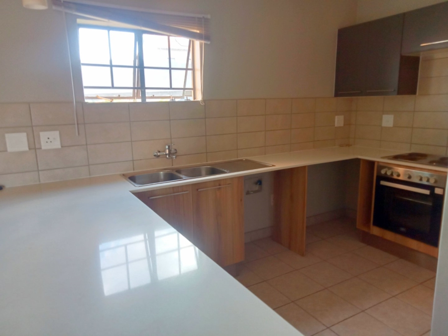 2 Bedroom Property for Sale in Noordwyk Gauteng