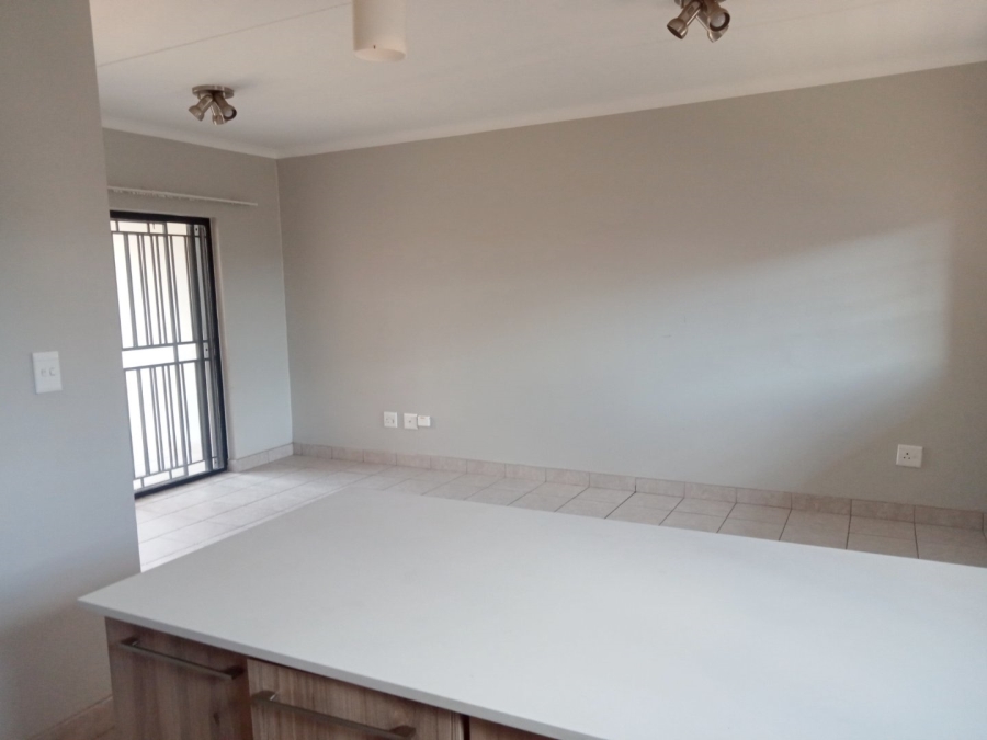 2 Bedroom Property for Sale in Noordwyk Gauteng