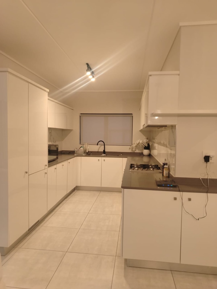 To Let 3 Bedroom Property for Rent in The Polofields Gauteng