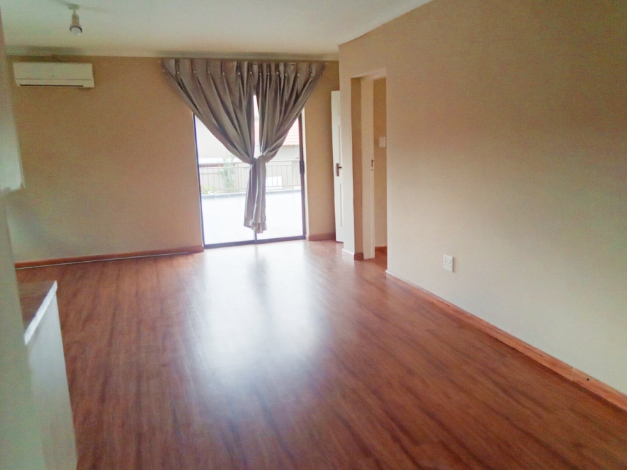 5 Bedroom Property for Sale in Halfway House Gauteng