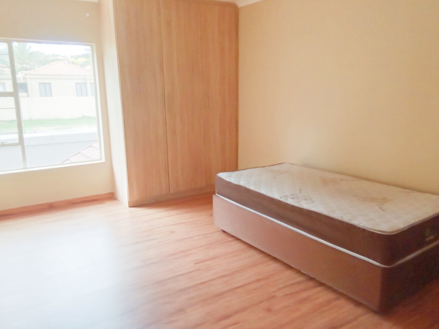 5 Bedroom Property for Sale in Halfway House Gauteng