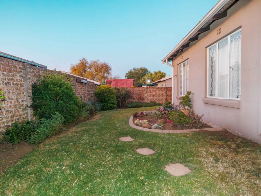 2 Bedroom Property for Sale in Eden Glen Gauteng