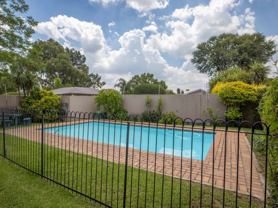 2 Bedroom Property for Sale in Eden Glen Gauteng