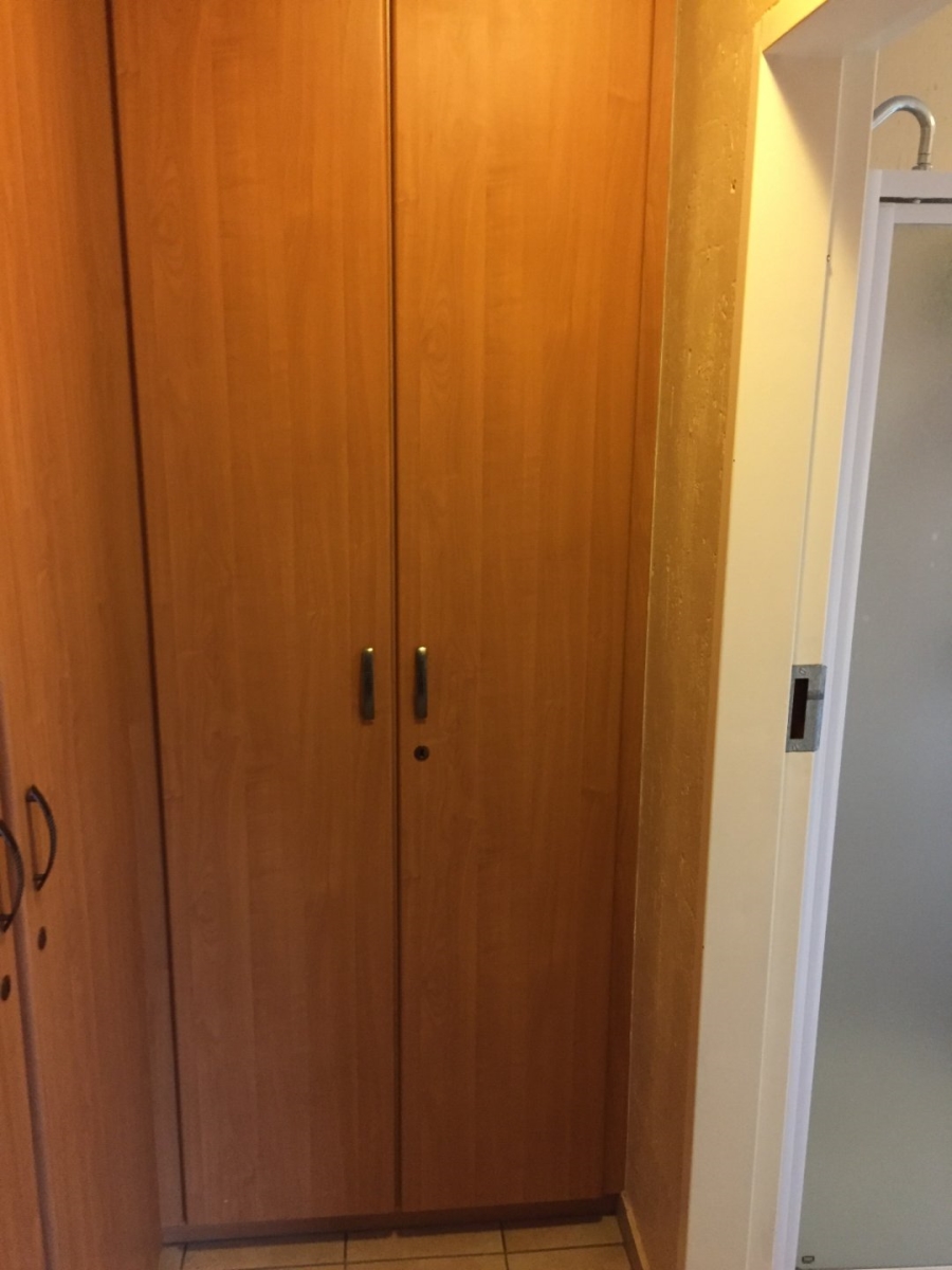 2 Bedroom Property for Sale in Groeneweide Gauteng