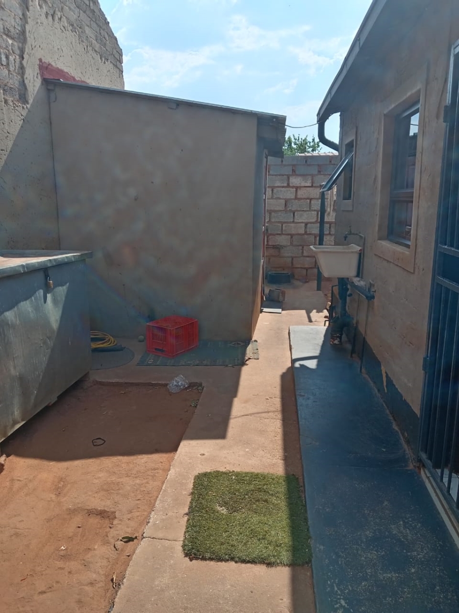 Bedroom Property for Sale in Doornkop Gauteng