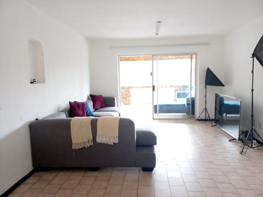 2 Bedroom Property for Sale in Northcliff Gauteng