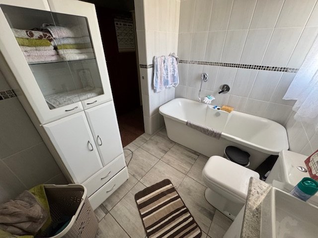 3 Bedroom Property for Sale in Birchleigh Gauteng