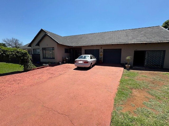 3 Bedroom Property for Sale in Birchleigh Gauteng