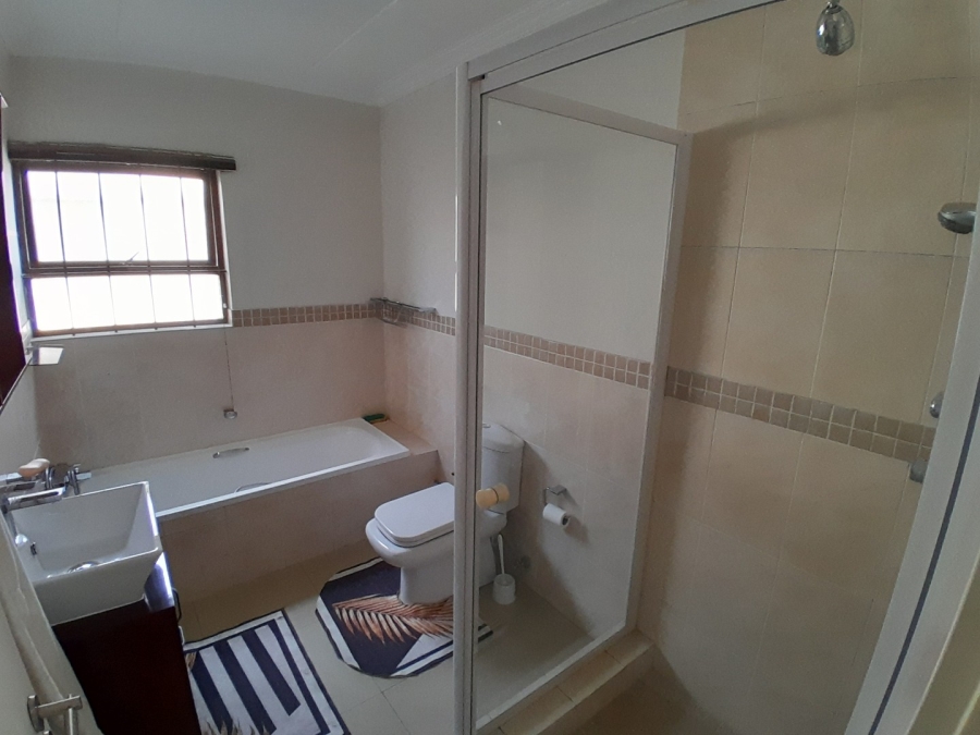 3 Bedroom Property for Sale in Barbeque Downs Gauteng