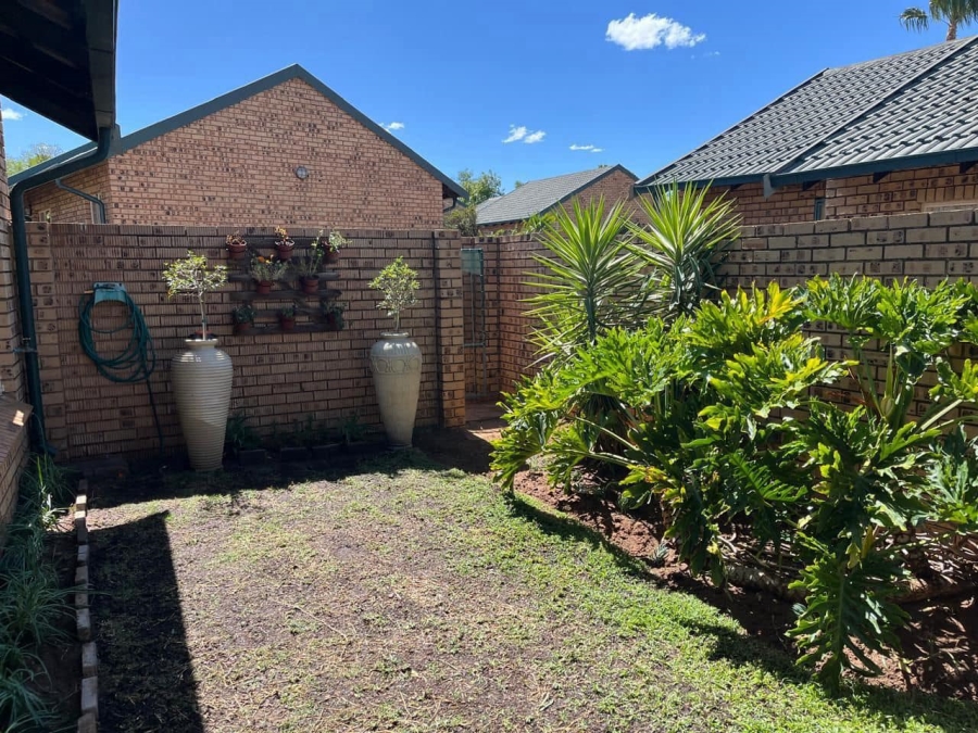 2 Bedroom Property for Sale in Highveld Gauteng