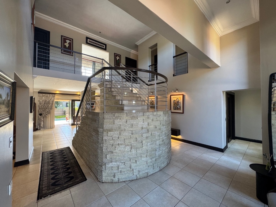 6 Bedroom Property for Sale in Midstream Estate Gauteng