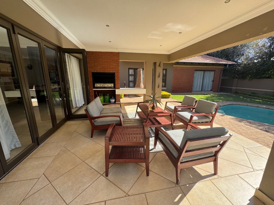 6 Bedroom Property for Sale in Midstream Estate Gauteng