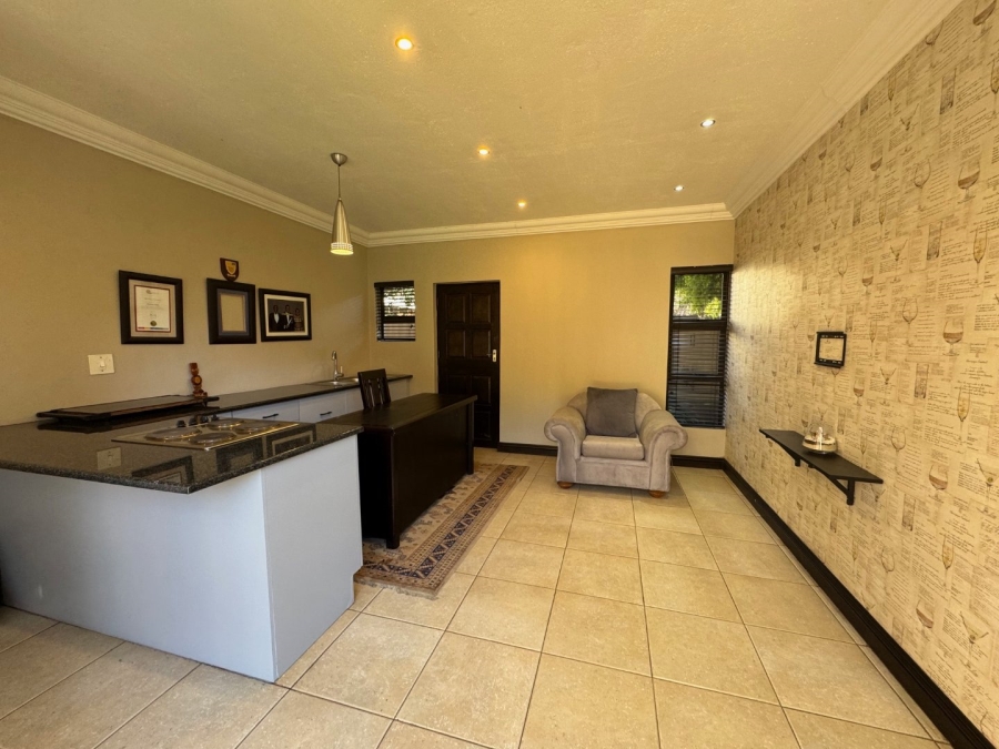 6 Bedroom Property for Sale in Midstream Estate Gauteng