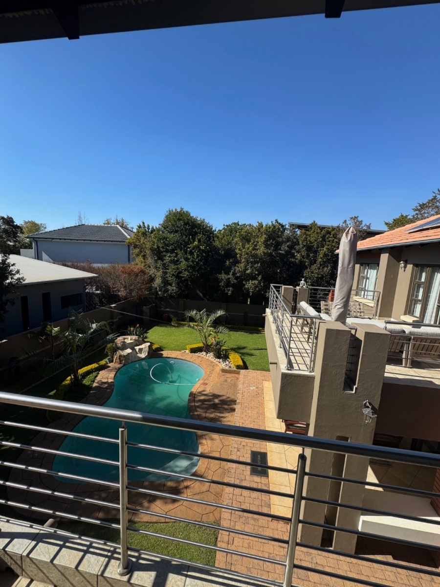 6 Bedroom Property for Sale in Midstream Estate Gauteng
