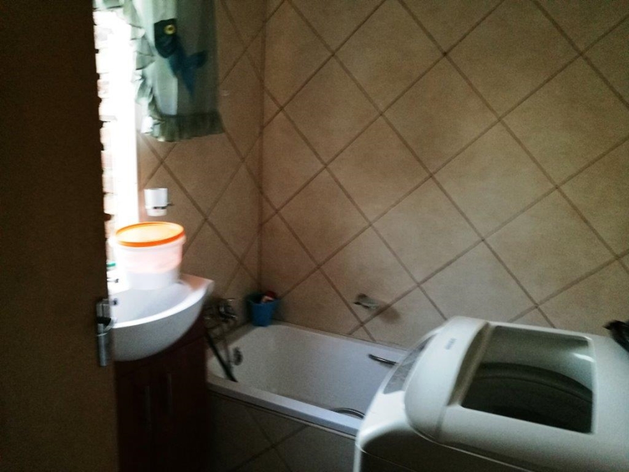 3 Bedroom Property for Sale in Van Der Westhuizen Gauteng