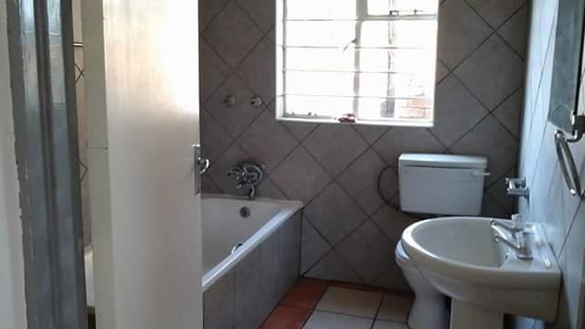 3 Bedroom Property for Sale in Van Der Westhuizen Gauteng