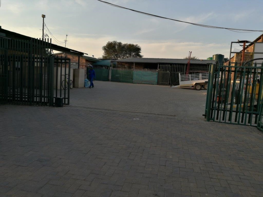 3 Bedroom Property for Sale in Van Der Westhuizen Gauteng