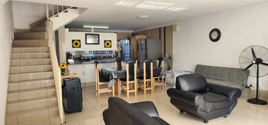 11 Bedroom Property for Sale in Erasmia Gauteng