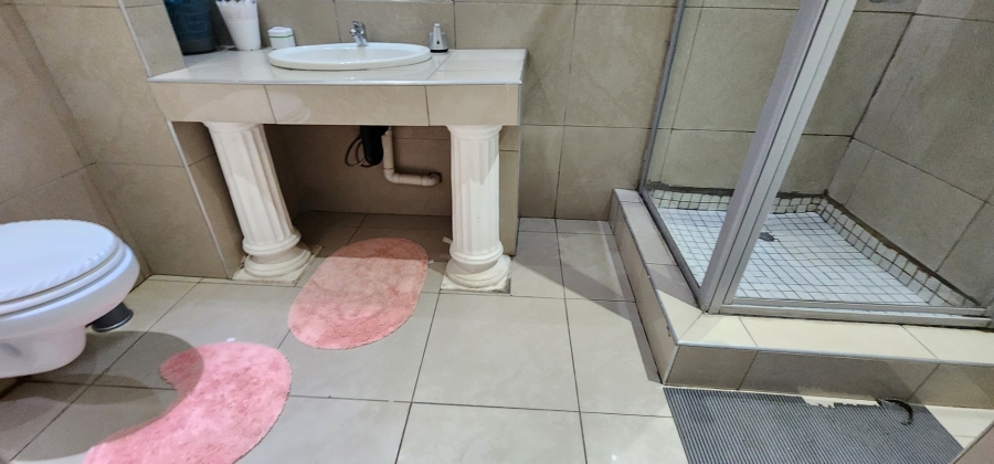 11 Bedroom Property for Sale in Erasmia Gauteng
