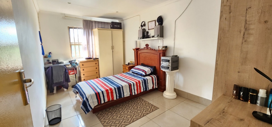11 Bedroom Property for Sale in Erasmia Gauteng