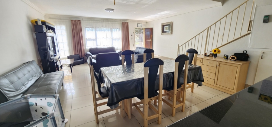 11 Bedroom Property for Sale in Erasmia Gauteng