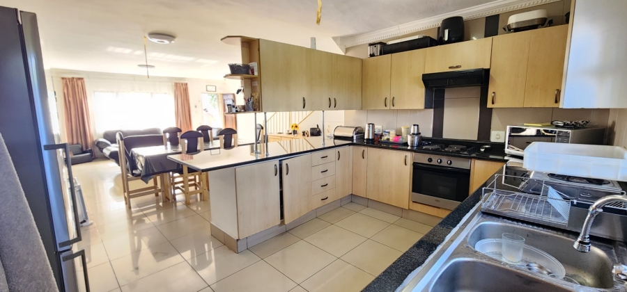11 Bedroom Property for Sale in Erasmia Gauteng
