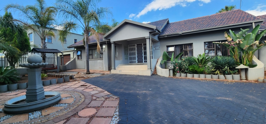 11 Bedroom Property for Sale in Erasmia Gauteng
