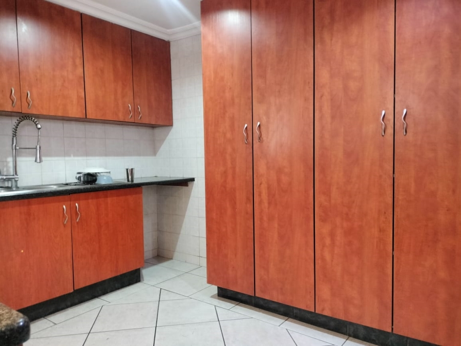 4 Bedroom Property for Sale in Beyers Park Gauteng
