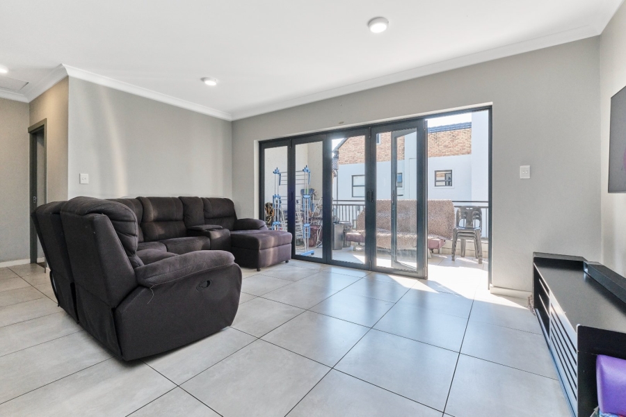 2 Bedroom Property for Sale in Ferndale Gauteng