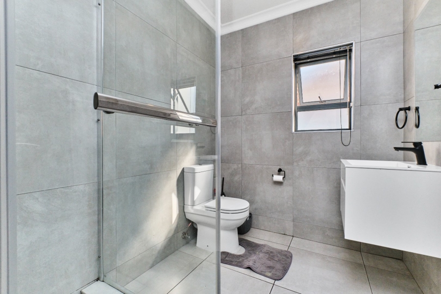 2 Bedroom Property for Sale in Ferndale Gauteng
