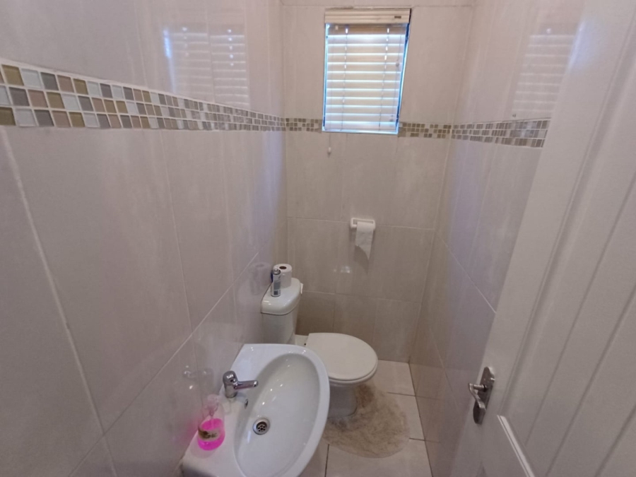 5 Bedroom Property for Sale in Sinoville Gauteng