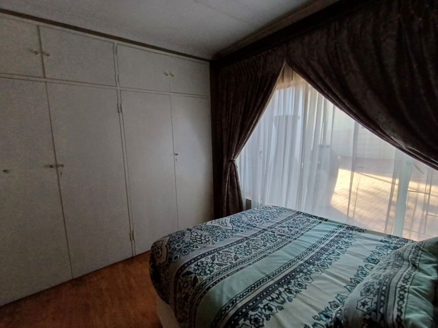 5 Bedroom Property for Sale in Sinoville Gauteng